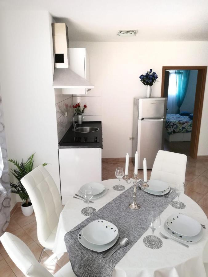 Apartment Toni With Private Parking ザダル エクステリア 写真